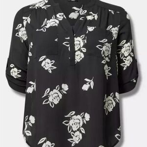 Torrid Black and Cream Floral Blouse